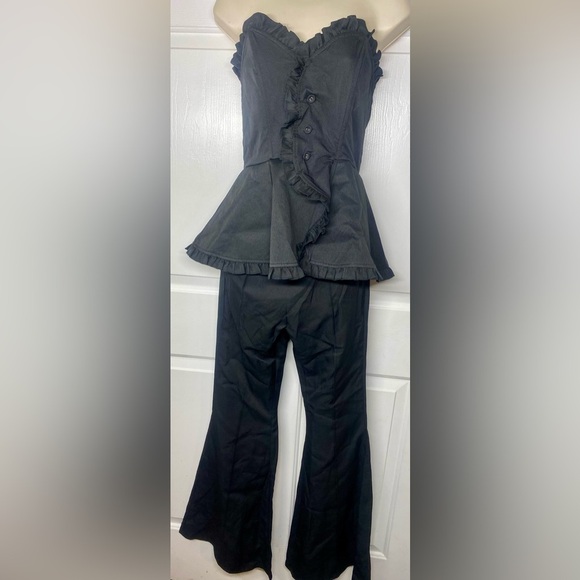 PrettyLittleThing Black Woven Frill Peplum Flared Jumpsuit Size 2 Nwt - Picture 4 of 8